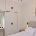 The Luxe