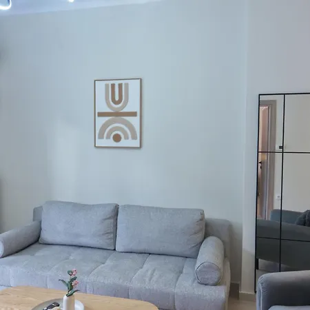 The Luxe